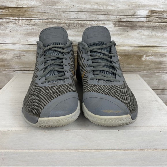 NIKE Lebron Witness II 2 Men’s 8.5 Basketball - Picture 3 of 10